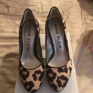 Leopard hair on hide heels